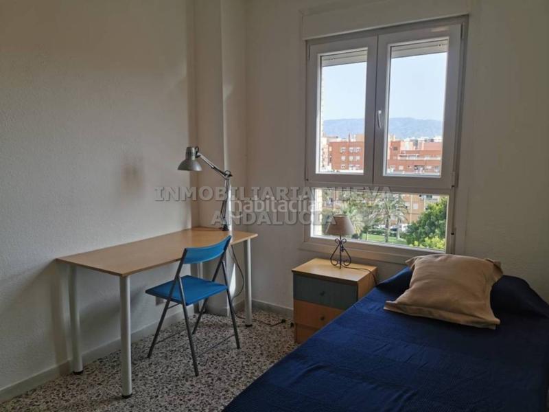 Foto a45c794b-cdbd-43c4-b0cd-0f400cf7ab3b. Affitto appartamento in Ciudad Jardín - Tagarete - El Zapillo Almería