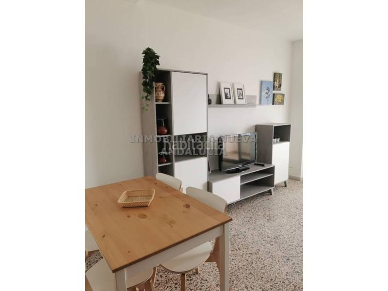 Foto e397e21a-7261-41fe-9933-ea6f04cb14b2. Lloguer pis a Ciudad Jardín - Tagarete - El Zapillo Almería