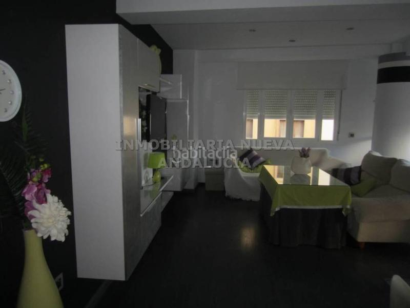 Foto e949b324-79c2-42a9-8170-9bd0fa7df4a5. Lloguer pis a Plaza de Toros - Santa Rita Almería