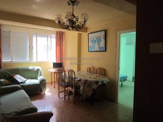 Location Appartement à Ciudad Jardín - Tagarete - El Zapillo. Piso en alquiler