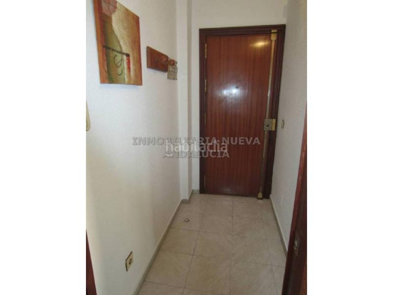 Foto e5eb8dc7-509f-43e1-bfbc-db2bf095db19. Miete etagenwohnung in Ciudad Jardín - Tagarete - El Zapillo Almería