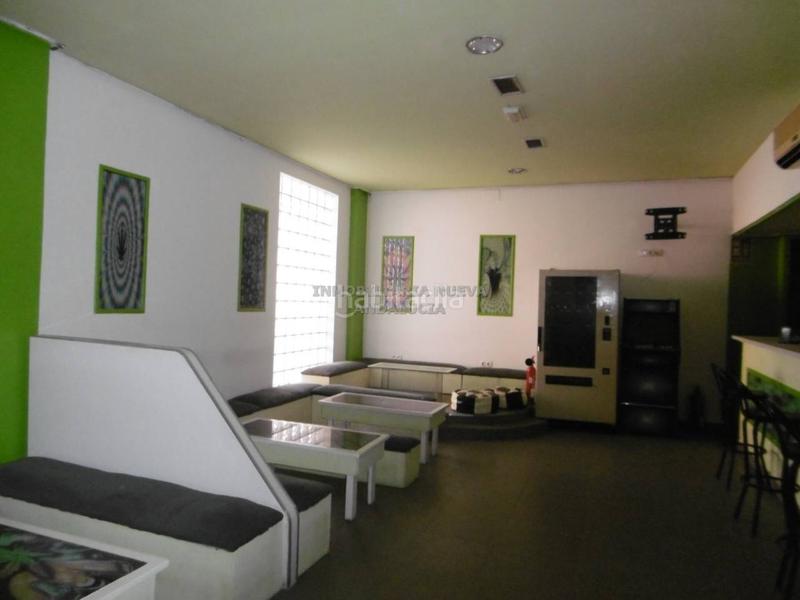 Foto 79eb93fb-a7d3-495e-a6b2-aa89e9ed2b57. Rent business premise in El Alquián Almería