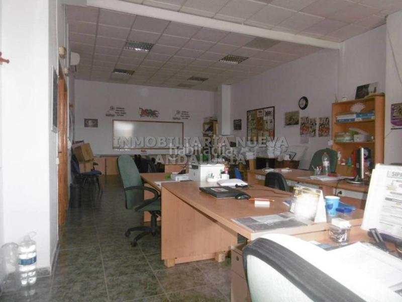 Foto d6525f7e-e61d-4706-8fcb-0a0ac777f350. Alquiler local comercial local en alquiler en Nueva Andalucía04006 en Almería
