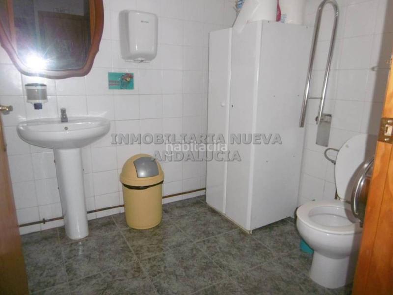 Foto 51a9b622-14c5-4d5f-b134-ab717250ab15. Location local commercial dans Nueva Andalucía Almería