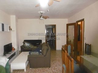 Rent Flat in Plaza de Toros - Santa Rita. Piso en alquiler