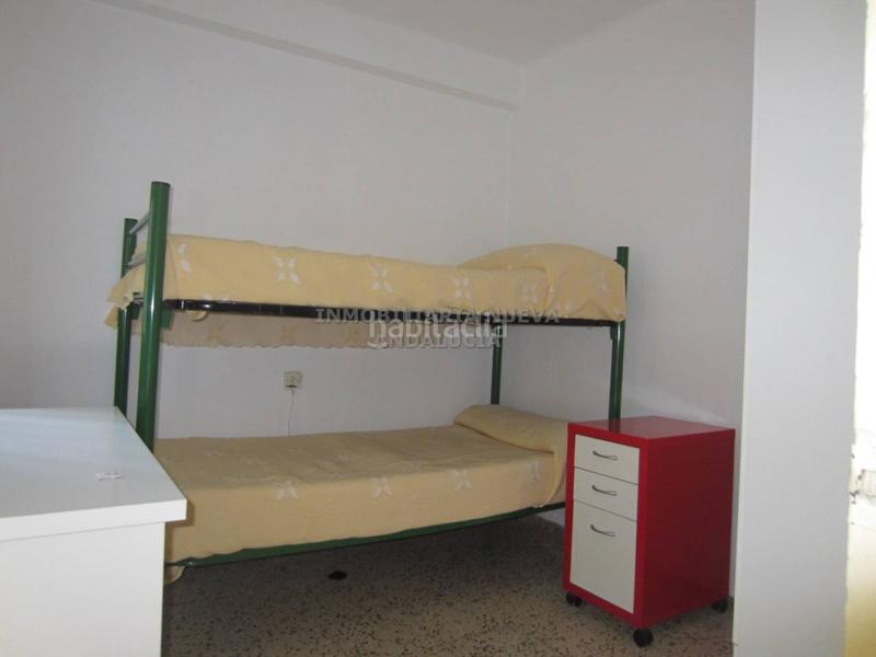 Foto 21c1e545-f3be-40ec-916c-3923215a2a45. Miete etagenwohnung in Nueva Andalucía Almería