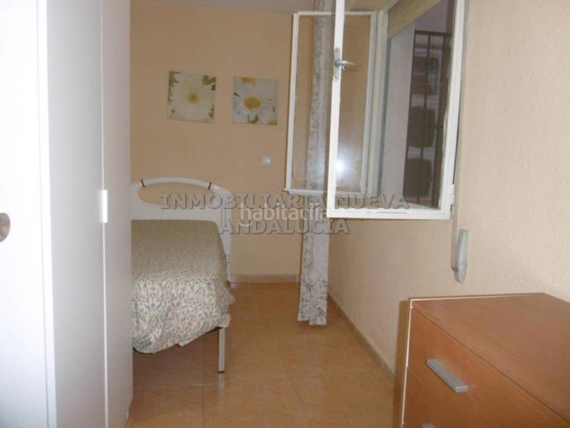 Foto 4548fabd-7b24-4213-9082-90f190a53e6b. Location appartement dans Centro Almería
