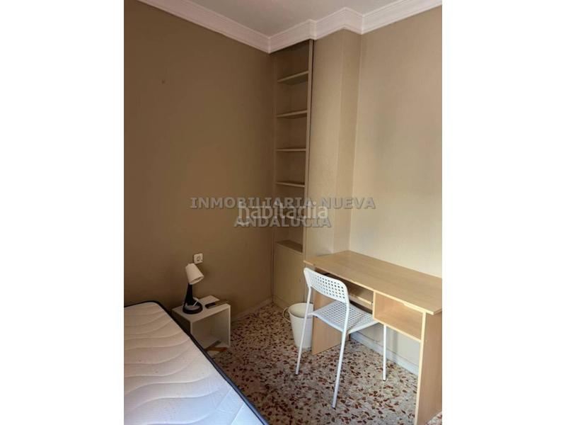 Foto a8475bed-67c0-4b69-b7ef-4ddebc01c1f0. Lloguer pis a Barrio Alto - San Félix Almería