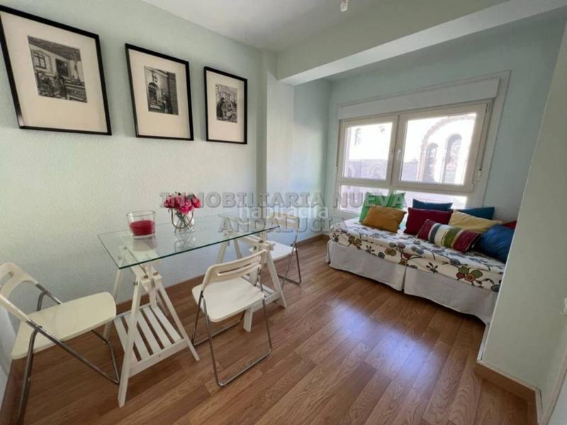 Foto dad748f9-ad11-4d31-8c72-f20a0e60b91e. Location appartement dans Centro Almería