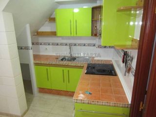 Rent House in Plaza de Toros - Santa Rita. Casa en alquiler