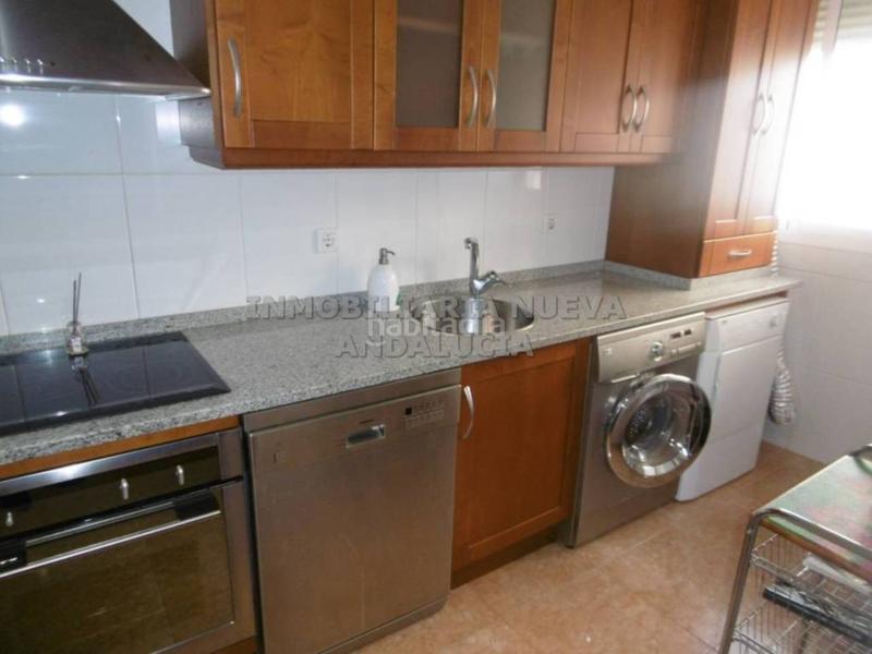 Foto 60ca5c56-e101-487f-a700-041aed4ae388. Lloguer pis a Barrio Alto - San Félix Almería