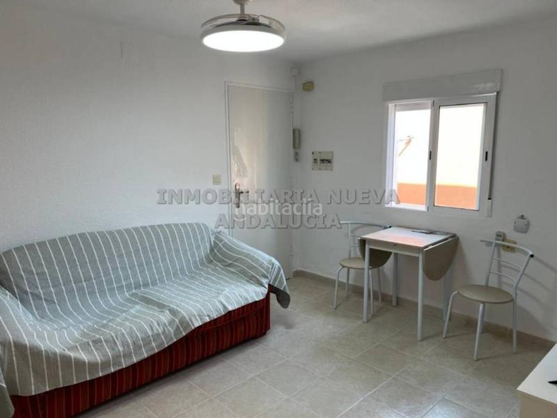 Foto 9f3c8576-8a0b-4fbb-9ba2-c2e5741cc3fc. Miete etagenwohnung in Ciudad Jardín - Tagarete - El Zapillo Almería