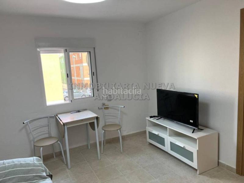 Foto ec60801d-e9d9-4a20-a32e-3e5c1078d990. Miete etagenwohnung in Ciudad Jardín - Tagarete - El Zapillo Almería