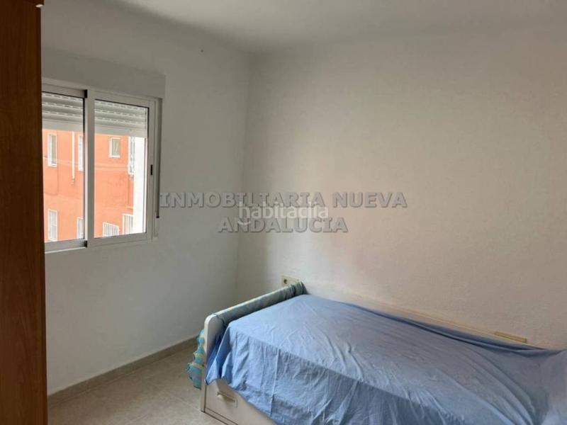 Foto ecb87630-50b2-4a40-a404-e20f9c33727e. Miete etagenwohnung in Ciudad Jardín - Tagarete - El Zapillo Almería