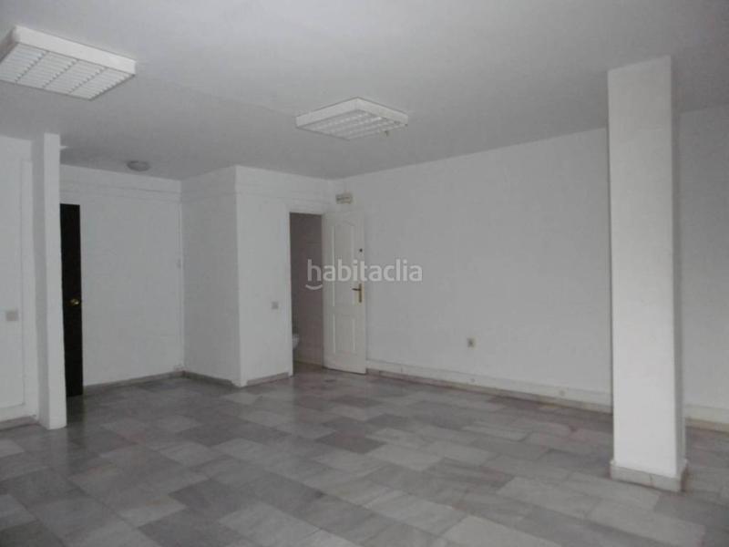 Foto 74205847-4ad9-42fa-8717-06eb47b487fc. Affitto locale commerciale in Plaza de Toros - Santa Rita Almería