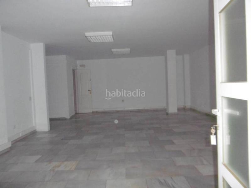 Foto 1c315d59-e493-4250-bac0-9439557dbc77. Lloguer local comercial a Plaza de Toros - Santa Rita Almería