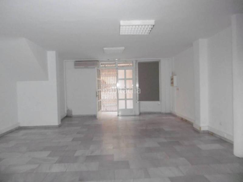 Foto 8d6ce93e-3011-4ad4-84f5-287affaef370. Lloguer local comercial a Plaza de Toros - Santa Rita Almería