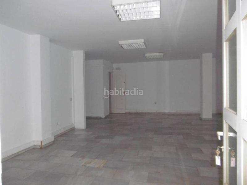 Foto f23e40b4-ab07-41f6-9701-36dfaab44834. Lloguer local comercial a Plaza de Toros - Santa Rita Almería