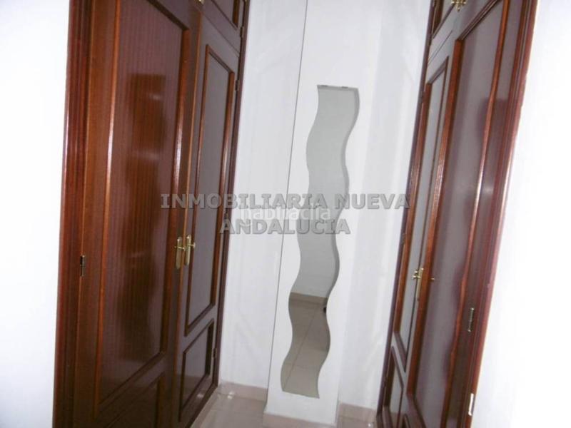 Foto 32c57f86-032f-4afb-981f-acf8431f0e2f. Lloguer pis amb aparcament a Nueva Andalucía Almería