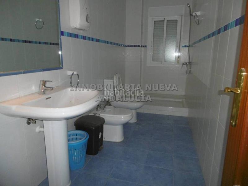 Foto dba5d821-0e48-4b34-85e0-57c51fe204c8. Location appartement dans Centro Almería