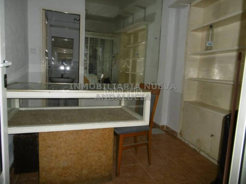Foto ee6d12bf-dfd0-4d89-9e62-bf03c3401169. Lloguer local comercial a Centro Almería