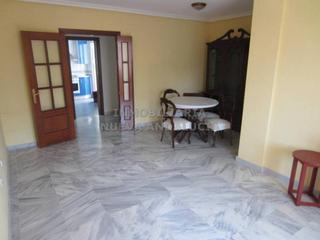 Etagenwohnung in Nueva Andalucía