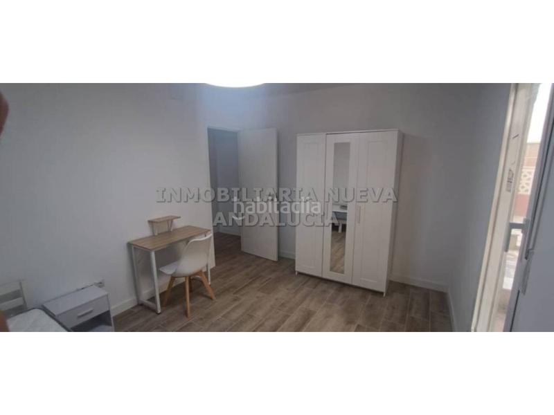 Foto 3e8ff79b-14f8-4043-8388-1c5bb545484d. Miete etagenwohnung in Ciudad Jardín - Tagarete - El Zapillo Almería