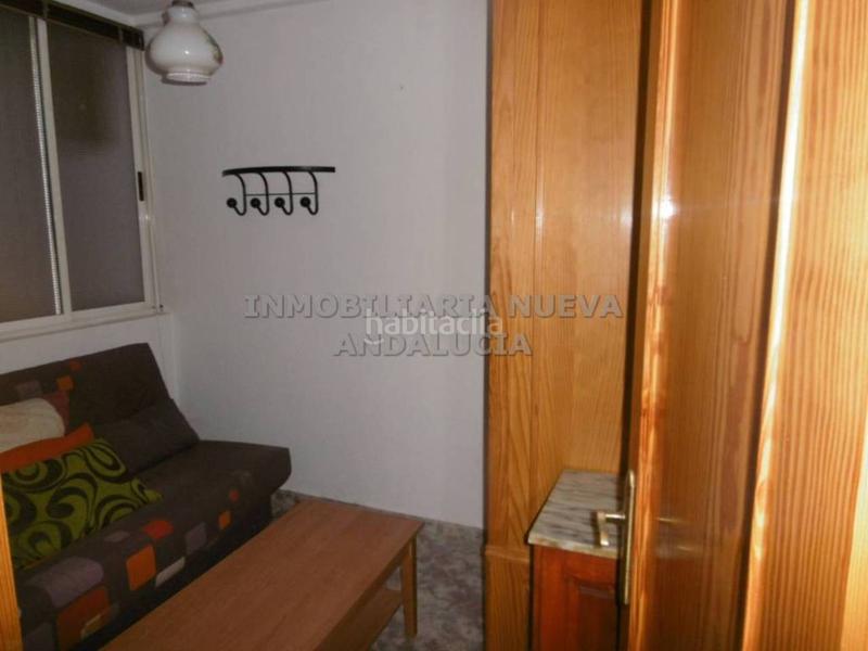 Foto 2681291b-554f-44dd-a120-42ba34528d70. Alquiler piso  en alquiler en centro en Plaza de Toros - Santa Rita Almería