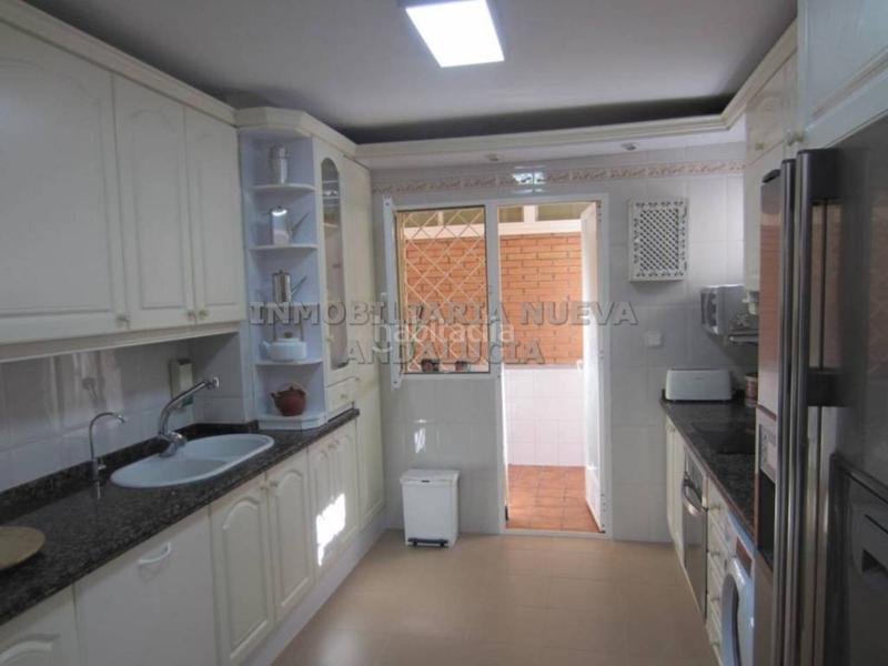 Foto 009288ff-d023-4395-a213-3d75cfbc851e. Location maison avec piscine dans Los Molinos - Villa Blanca Almería