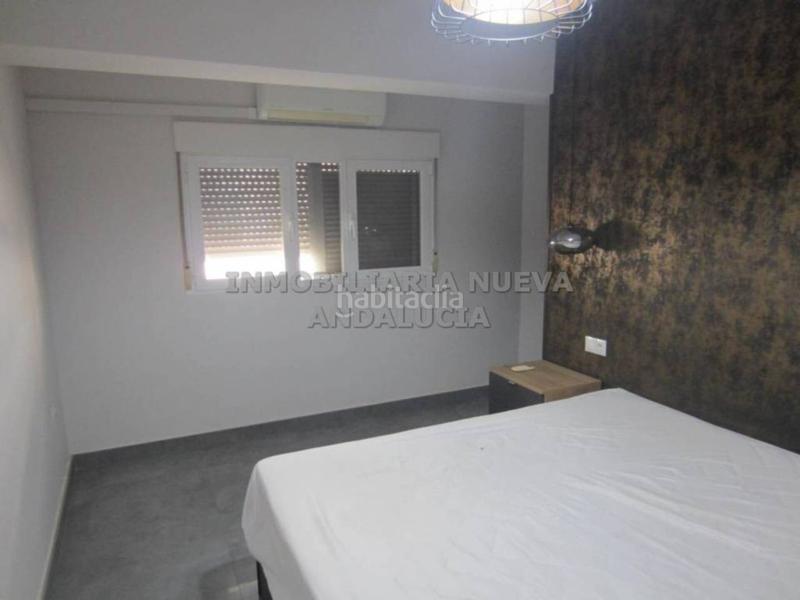 Foto 2c3e5e91-8827-444b-bcc2-f723510fe590. Appartement avec parking dans Barrio Alto - San Félix Almería