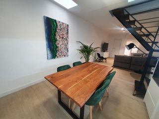 Rent Semi detached house in Plaza de Toros - Santa Rita. Casa con terraza