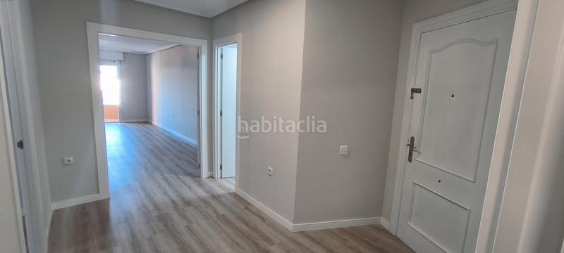 Foto 11a596ad-7da1-4e2b-8b6d-0f4991519f29. Alquiler piso en Barrio Alto - San Félix Almería
