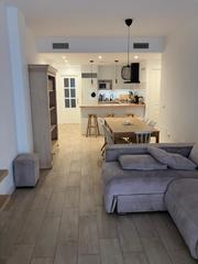 Location Appartement  Avenida de pablo iglesias. Piso de estilo moderno