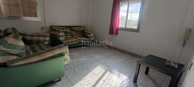 Foto 595f369b-8c5a-4170-b0bd-52e074792eb5. Appartamento in calle julio gómez relampaguito 4 in Almería