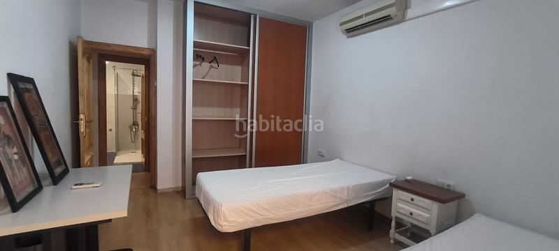Foto a0c860ca-30a4-4886-aeb4-660848d299da. Pis a Barrio Alto - San Félix Almería
