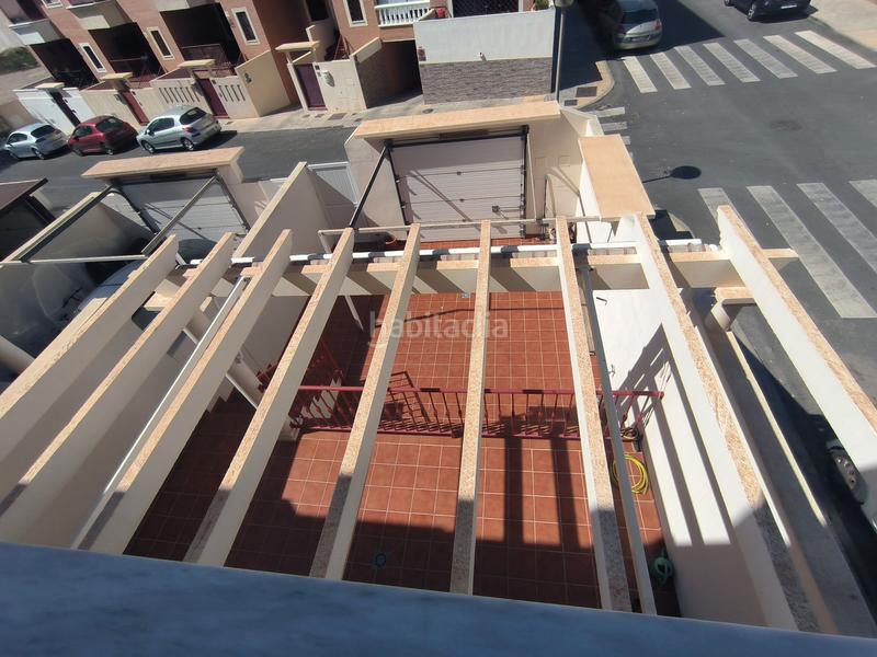 Foto c18794ac-4429-48f1-a123-5e9f2e26544b. Casa bifamiliare con riscaldamento in San Luis Almería