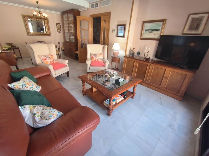 Foto 7cf13578-a0fb-4914-aec6-a6dda59e5c1c. Casa pareada en San Luis Almería