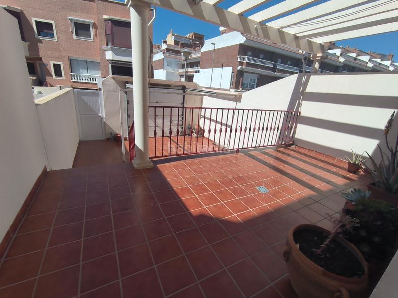 Foto f1a2d77c-ff8b-4bd2-9504-a5031f3cf31f. Maison jumelée avec chauffage dans San Luis Almería