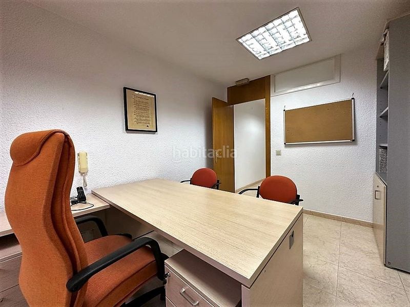 Foto 2a3956ee-c197-4a57-af34-b8347f37068b. Miete büro in Centro Almería