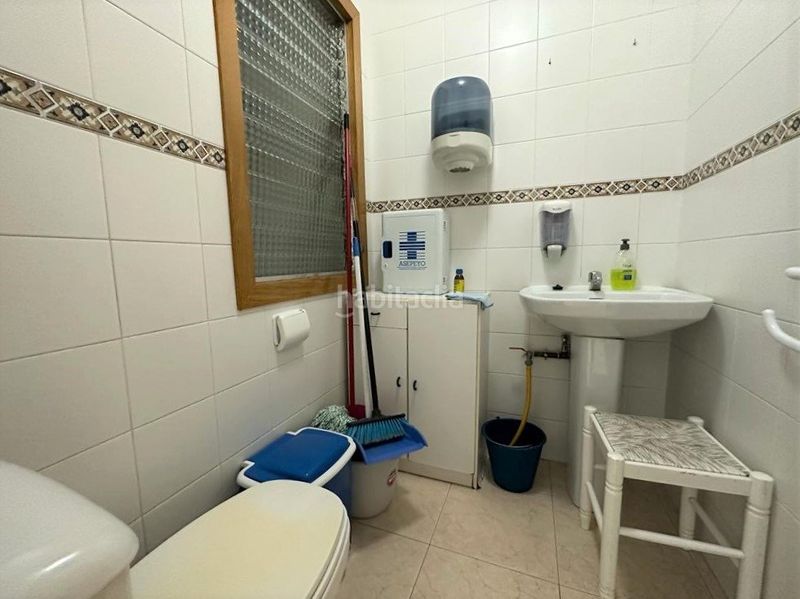 Foto fb5e14c9-d4ff-4a1e-9a91-83fe581d6983. Miete büro in Centro Almería