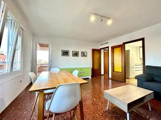 Location Appartement à Nueva Andalucía. Piso para curso escolar con cuatro dormitorios