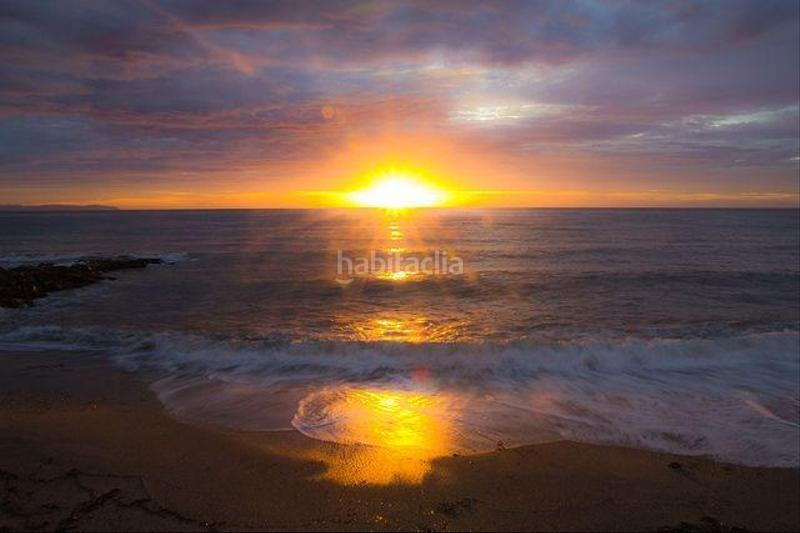 Foto 1dd406e4-cd61-40e7-a930-428cd9371e1c. Pis amb piscina a Las Salinas Roquetas de Mar