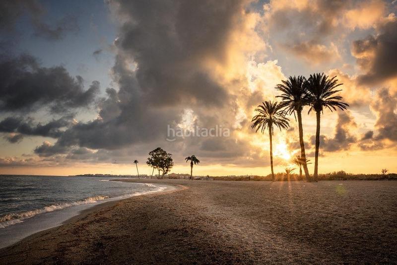 Foto 33453401-0d7d-4e38-864a-06b654c901fd. Pis amb piscina a Las Salinas Roquetas de Mar