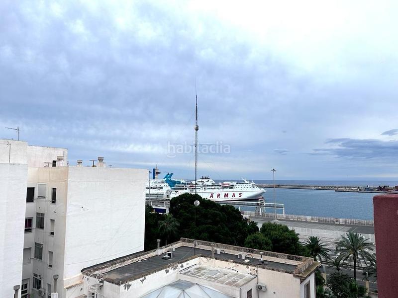 Foto 870088c9-3c49-4804-8e53-27476d0ddf56. Attique avec parking dans Centro Almería