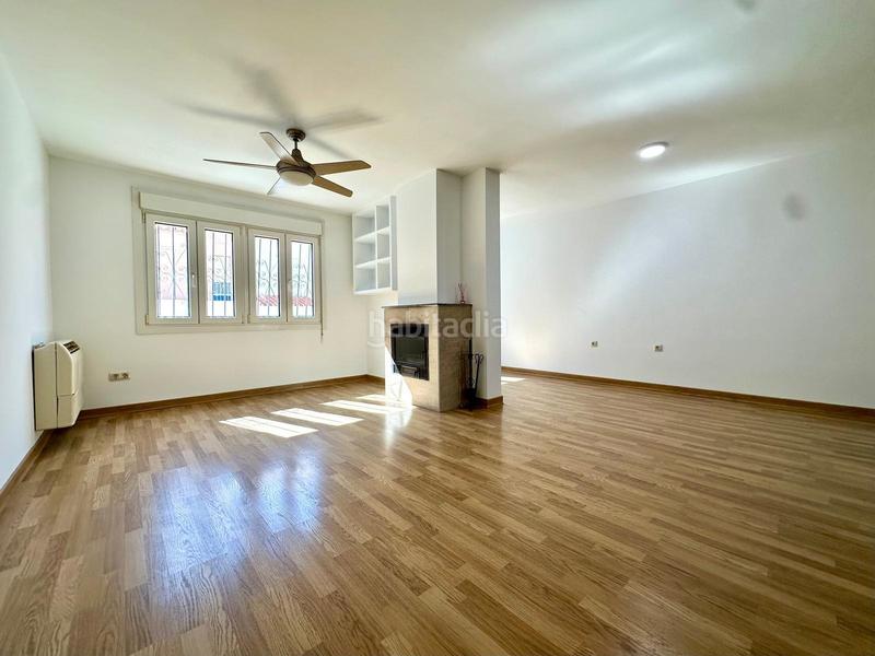 Foto 8e8f8402-ce27-4ccd-9a20-120468a91278. Dúplex en El Puerto Roquetas de Mar