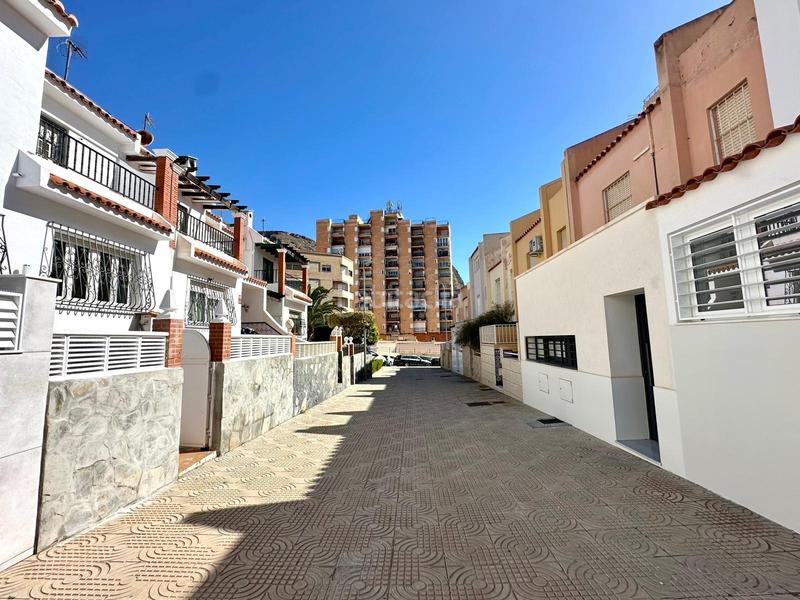 Foto bbcdc778-4c9a-4886-b3e4-9c27ecaf9cb9. Zweistöckige wohnung mit heizung in El Puerto Roquetas de Mar