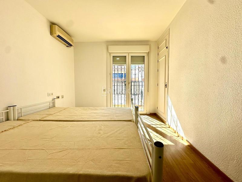 Foto fc70e720-4b12-41d5-8aa4-d9e672e24c19. Zweistöckige wohnung mit heizung in El Puerto Roquetas de Mar