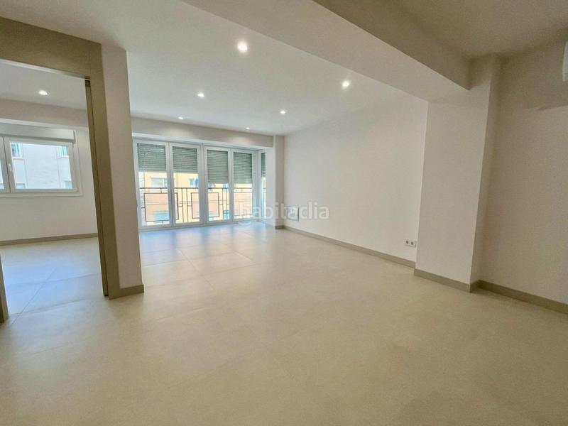 Foto 3113f399-6d21-4109-b883-5ff3fda22804. Piso en Nueva Andalucía Almería