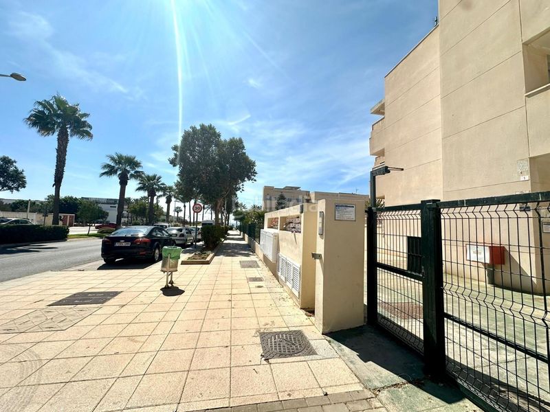 Foto 1f8ca7fb-4681-42de-886e-34899c4e0da1. Planta baixa amb aparcament a El Toyo Almería