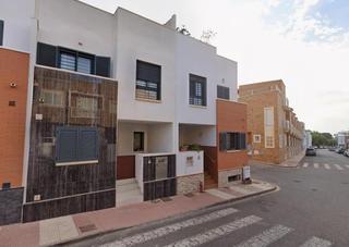 Dreistöckige Wohnung in Aguadulce Sur